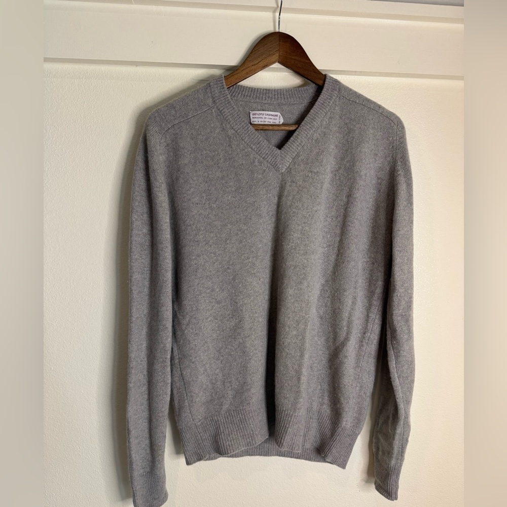 Pringle of Scotland Vintage Women’s L Gray Cashmere v-neck Pullover Knit Sweater